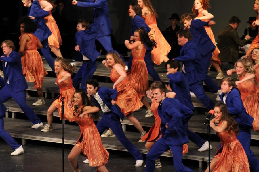 Being the third and final show choir group to perform from Lincoln East, Express performs at Burke Bonanza.