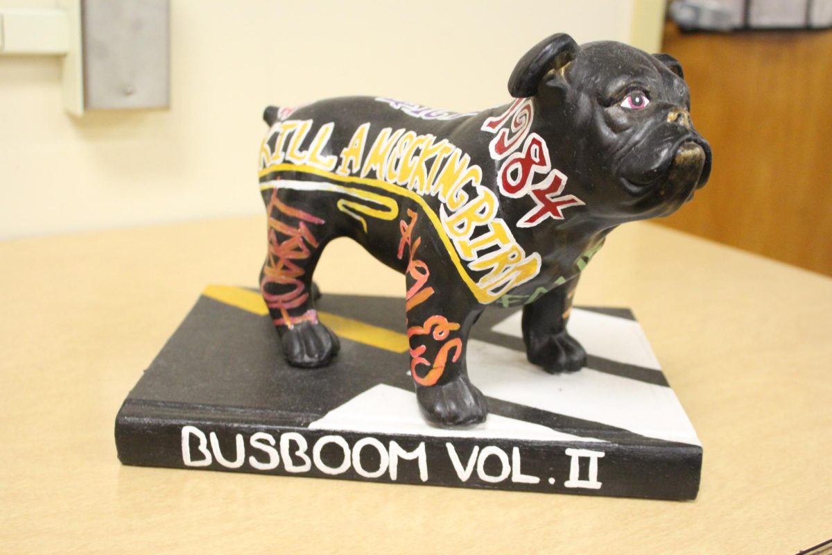 Art students add Bulldogs to teacher classrooms