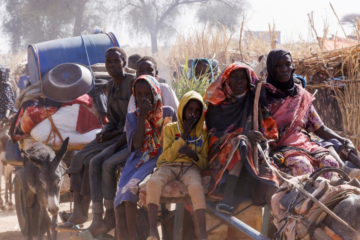 Displaced people ride a an animal-drawn cart, following Rapid Support Forces (RSF) attacks on Zamzam displacement camp, in the town of Tawila, North Darfur, Sudan April 15, 2025. REUTERS/Stringer
